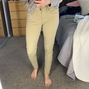 American Eagle Khaki Jegging Size 6